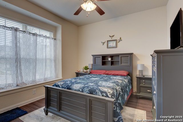 Image 21 of 28 For 750 Cornflower Court