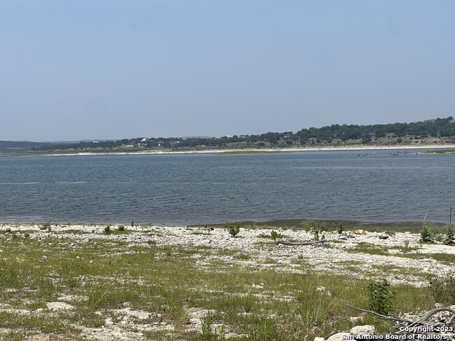 Image 10 of 19 For 2184 Lakeshore