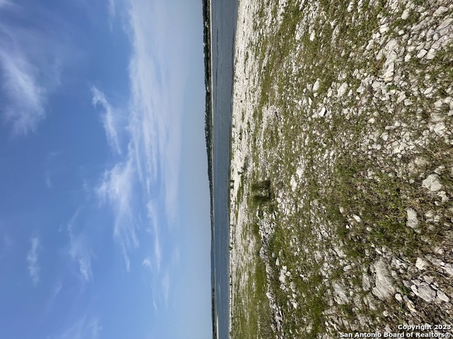 Image 18 of 19 For 2184 Lakeshore