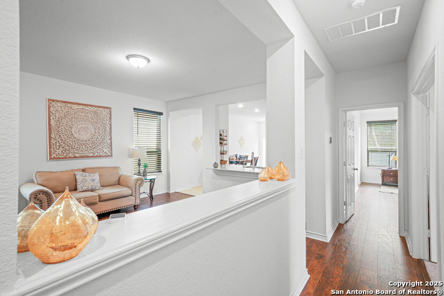 Listing photo id 14 for 1919 Overlook Knoll