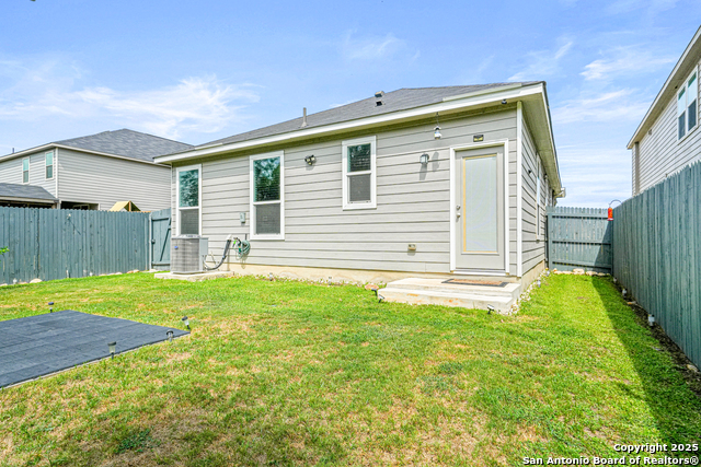 Listing photo id 20 for 1919 Overlook Knoll