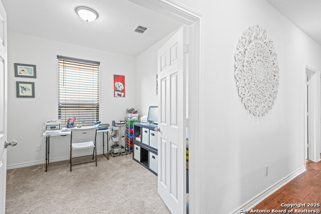 Listing photo id 7 for 1919 Overlook Knoll