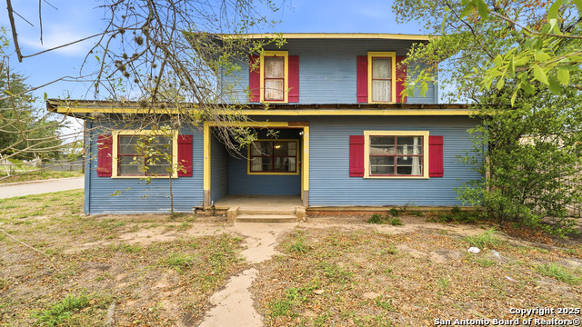 Details for 536 Commerce St, Pleasanton, TX 78064