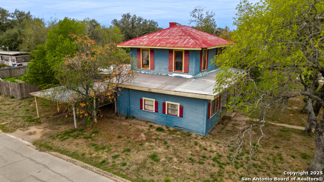 Image 4 of 31 For 536 Commerce St