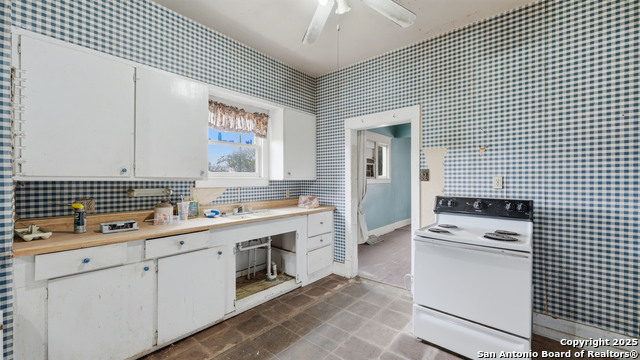 Image 8 of 31 For 536 Commerce St