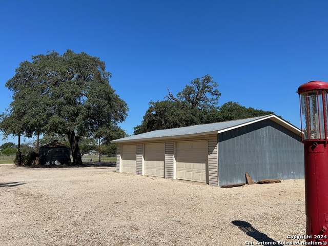 Image 13 of 14 For 11170 Loop 1604