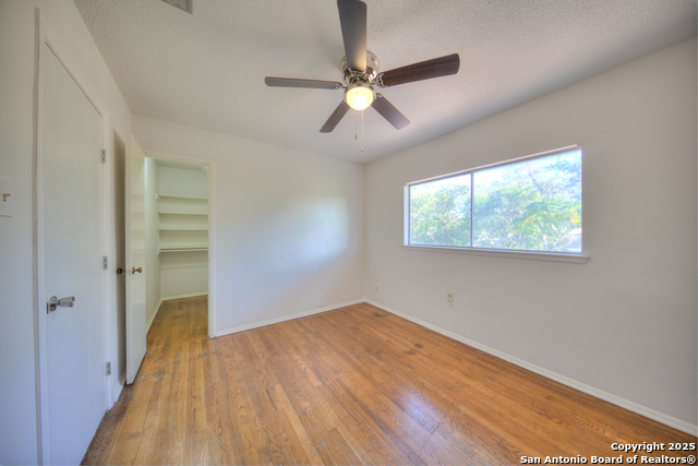 Image 23 of 46 For 3746 Litchfield