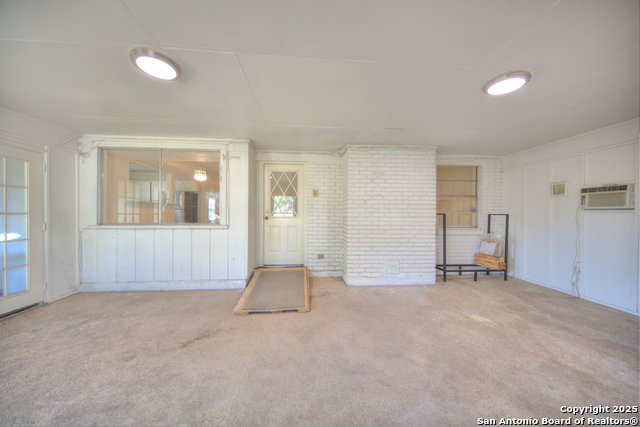 Image 32 of 46 For 3746 Litchfield