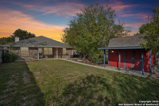 Image 22 of 23 For 1659 Lantana