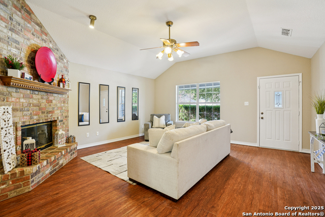 Image 4 of 23 For 1659 Lantana