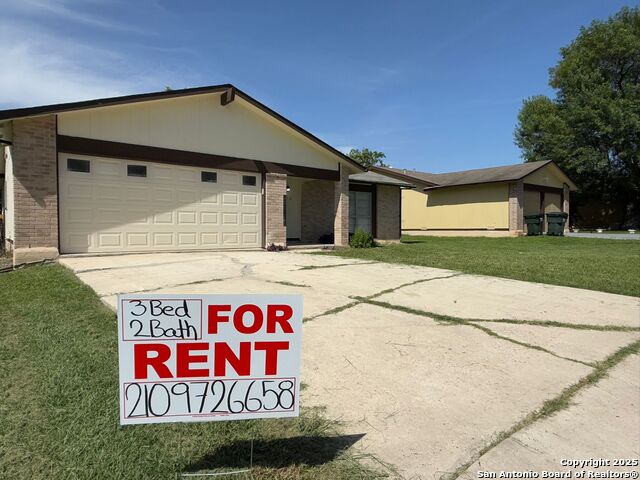 Image 2 of 17 For 6819 Laguna Norte