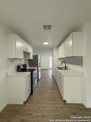 Image 8 of 17 For 6819 Laguna Norte