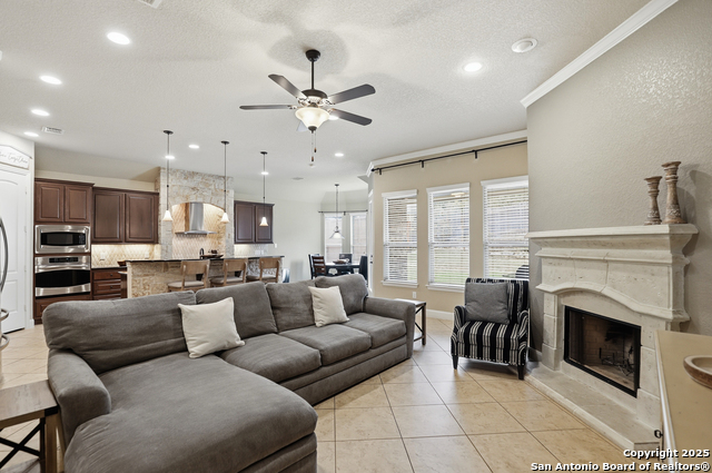 Image 8 of 34 For 3903 Firebush