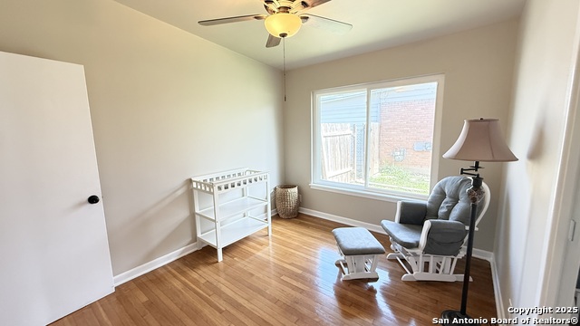 Listing photo id 15 for 4227 Eisenhauer