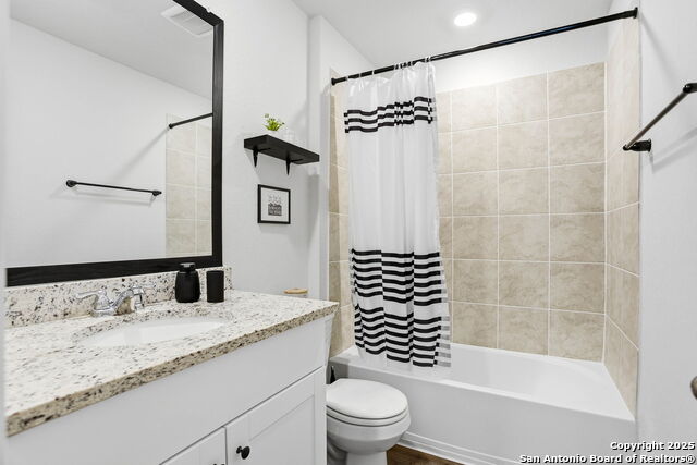 Image 18 of 24 For 14214 Navidad Pike