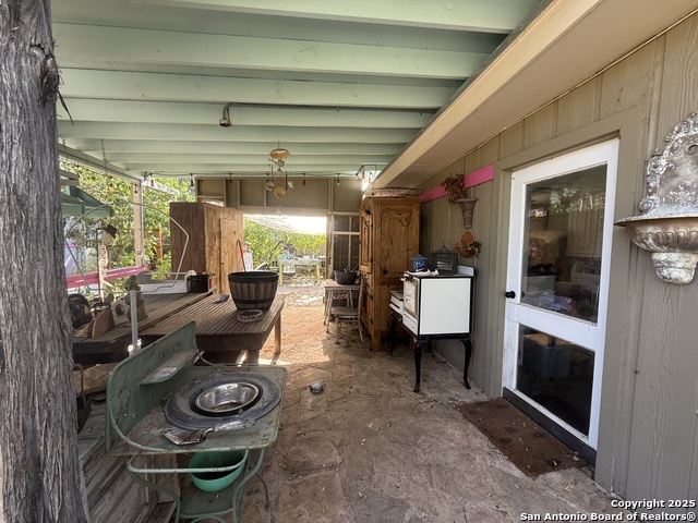 Image 5 of 6 For 405 Fox Hall