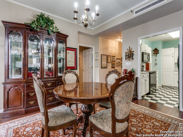 Image 10 of 29 For 1 Towers Park Ln  412