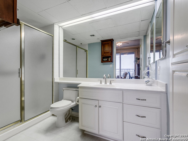 Image 18 of 29 For 1 Towers Park Ln  412