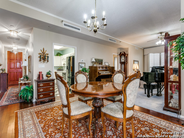 Image 9 of 29 For 1 Towers Park Ln  412