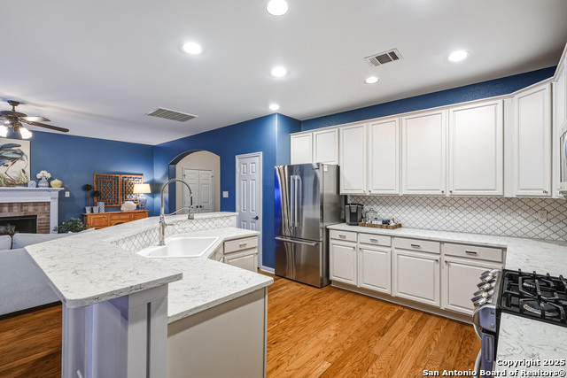 Image 12 of 28 For 5611 Southern Knoll