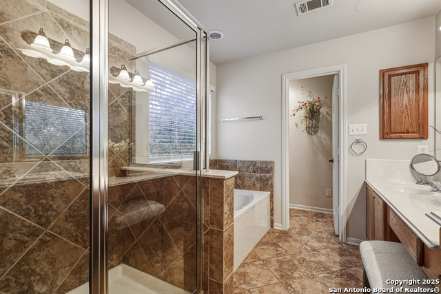 Image 21 of 28 For 5611 Southern Knoll