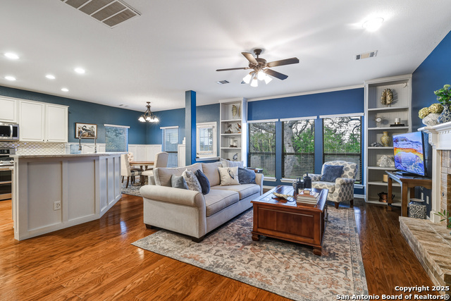 Image 4 of 28 For 5611 Southern Knoll