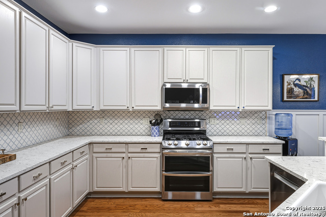 Image 9 of 28 For 5611 Southern Knoll