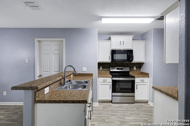 Image 12 of 30 For 6330 Lake Victoria