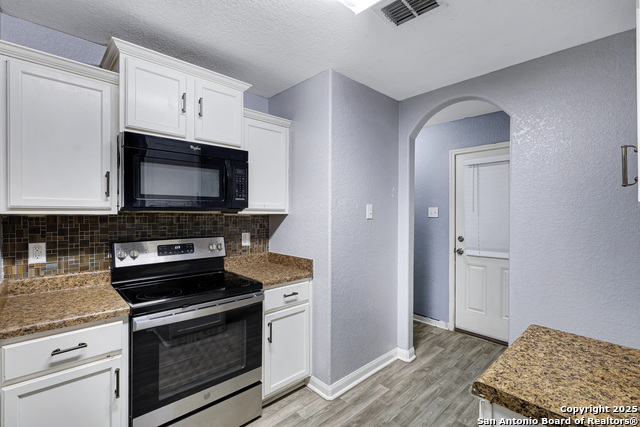 Image 14 of 30 For 6330 Lake Victoria