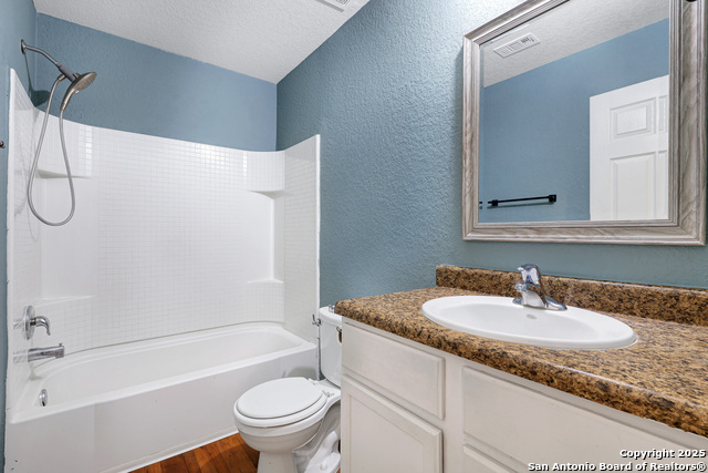 Image 25 of 30 For 6330 Lake Victoria