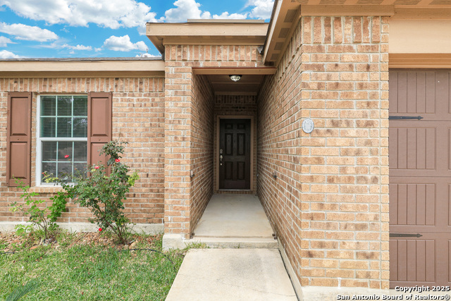 Image 3 of 30 For 6330 Lake Victoria