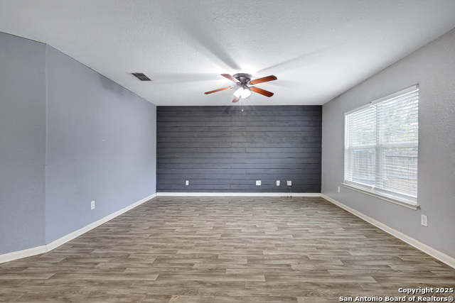 Image 6 of 30 For 6330 Lake Victoria