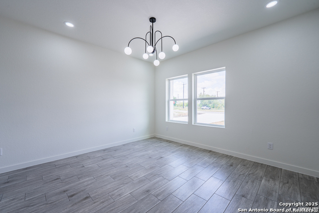 Image 16 of 31 For 122 Ranchero Way