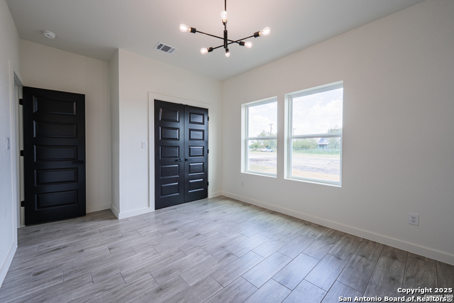 Image 20 of 31 For 122 Ranchero Way