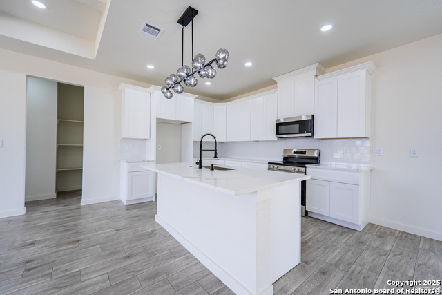 Image 9 of 31 For 122 Ranchero Way