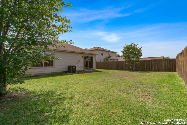 Image 21 of 40 For 116 Lone Star Way