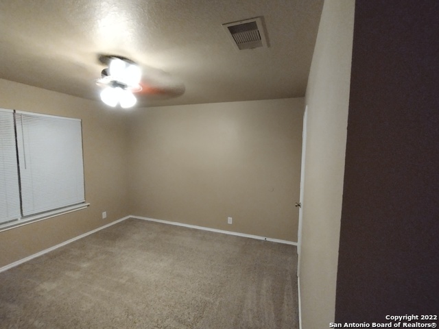 Image 25 of 40 For 116 Lone Star Way