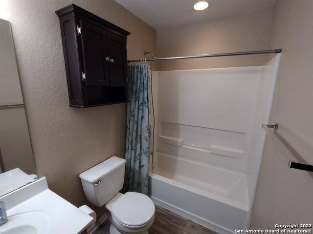 Image 37 of 40 For 116 Lone Star Way