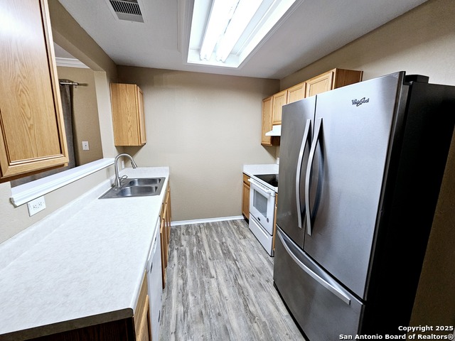 Image 9 of 40 For 116 Lone Star Way