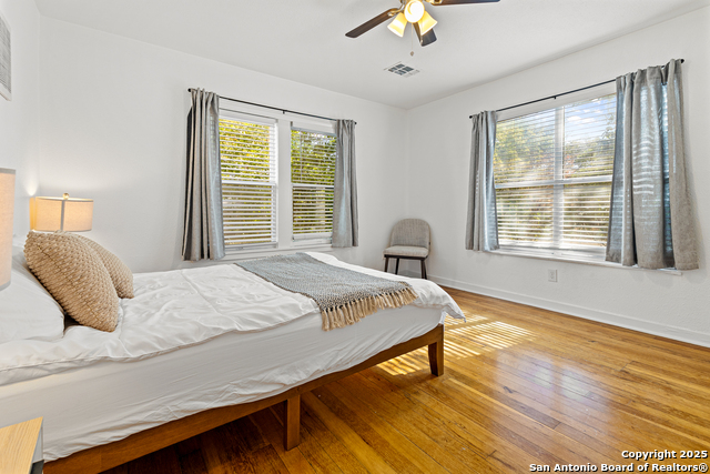 Image 18 of 21 For 147 Larchmont