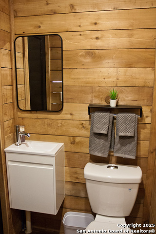 Image 13 of 49 For 607 Mountain