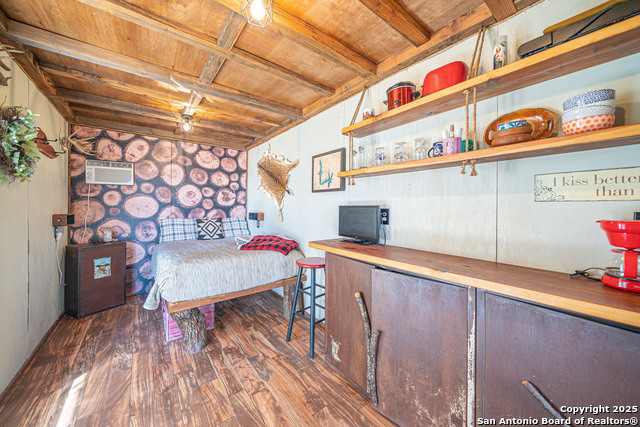 Image 31 of 49 For 607 Mountain