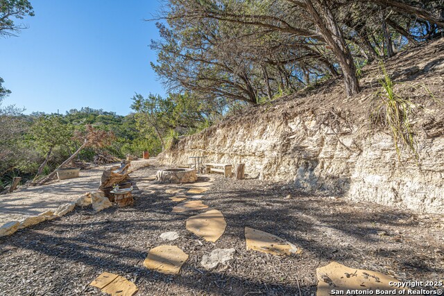 Image 37 of 49 For 607 Mountain