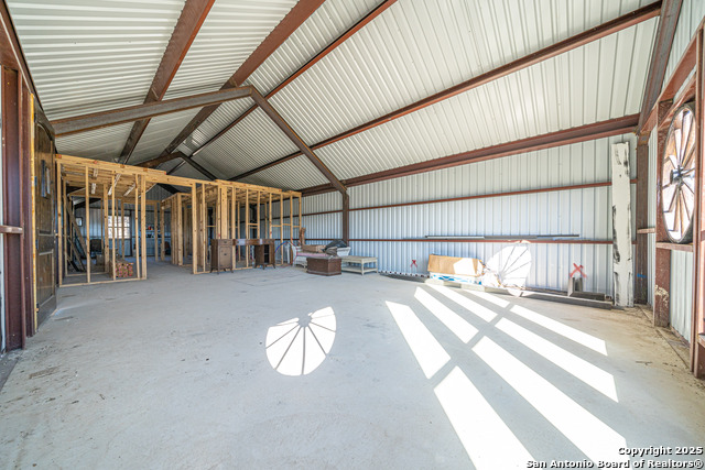 Image 6 of 49 For 607 Mountain