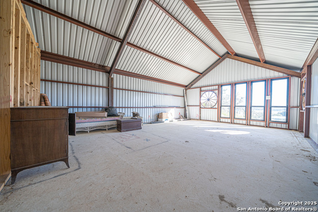 Image 7 of 49 For 607 Mountain