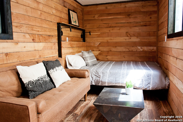 Image 8 of 49 For 607 Mountain