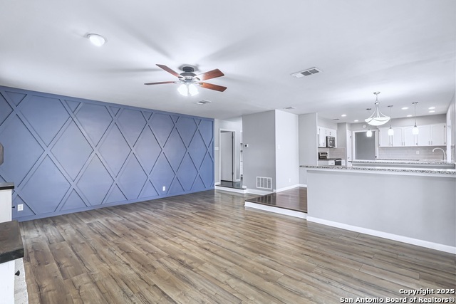 Image 18 of 43 For 101 Spyglass