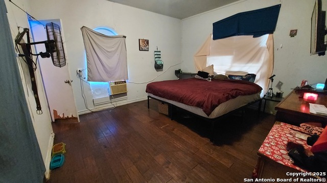 Image 10 of 37 For 119 Bank