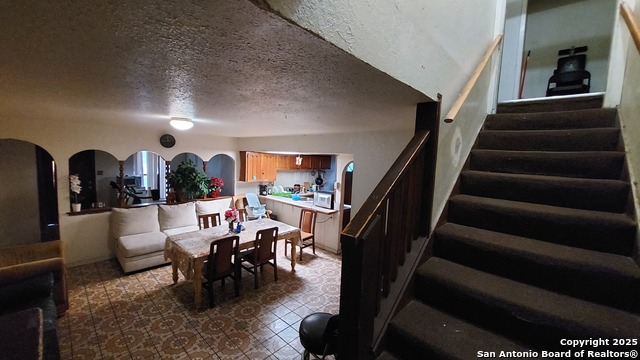 Image 15 of 37 For 119 Bank