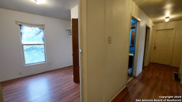 Image 20 of 37 For 119 Bank